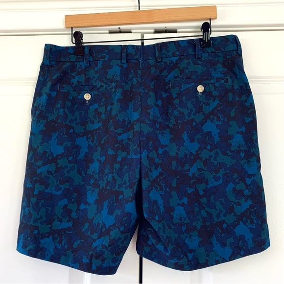 Peter Millar Golf Shorts Blue Camo Print Crown Sport Lightweight Performance 35 - Picture 3 of 7
